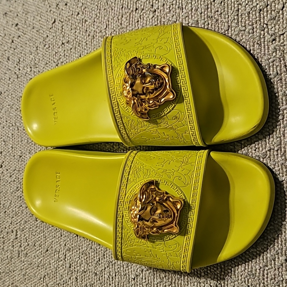 Versace slides